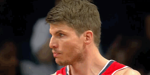 atlhawks korver kyle salute