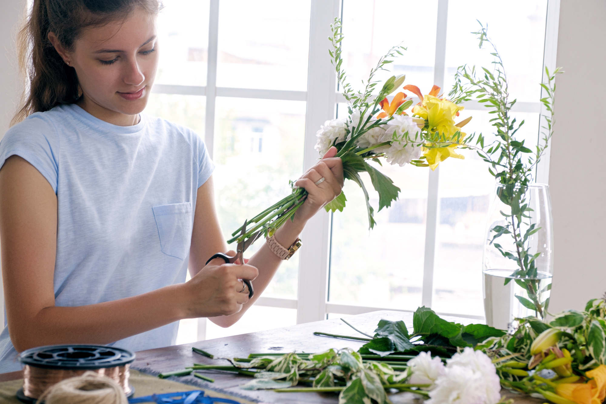 8 hacks. Flowers at Home. Fresh Cut Flowers. Flowers for Cutting. Flowers are Cut.