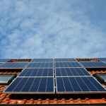 Guide to the Pros and Cons of a Solar Generators