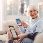 Silver Surfers Have More Fun: 5 Benefits of Technology for Seniors
