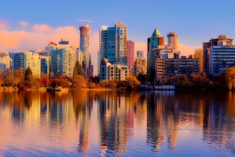 5-reasons-you-should-move-to-vancouver-upgifs